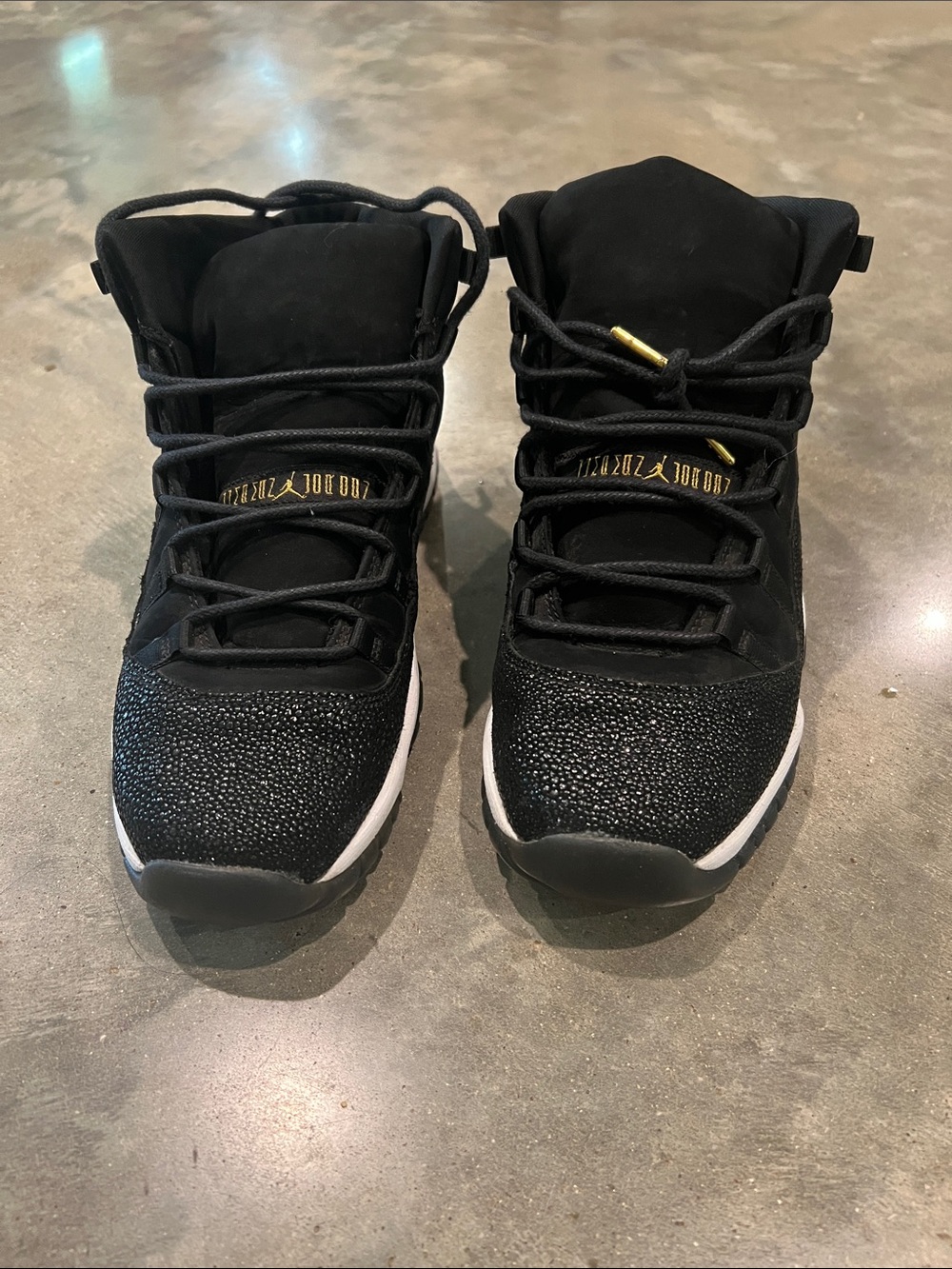 Air Jordan 11 Retro “Heiress Black Stingray” | Size 7Y